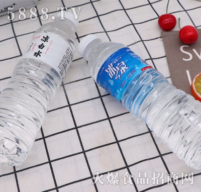 �L���������b���ˮ��ƿ��