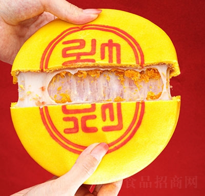 �}���S����������